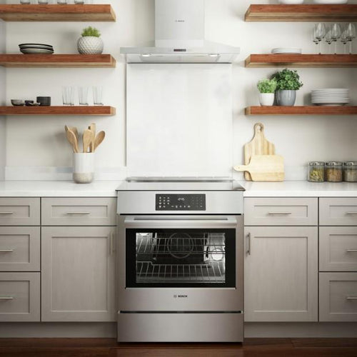 Bosch Cuisinière*****LIQUIDATION*** à induction coulissante de 30 pouces avec convection européenne authentique HIIP057C VENTE FINALE - BOITE OUVERTE - VENDU TEL QUEL - Germain Larivière
